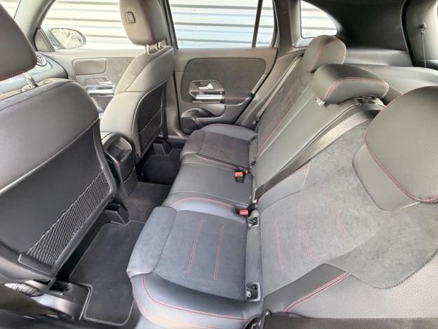 MERCEDES-BENZ GLA 200 d AMG Line  