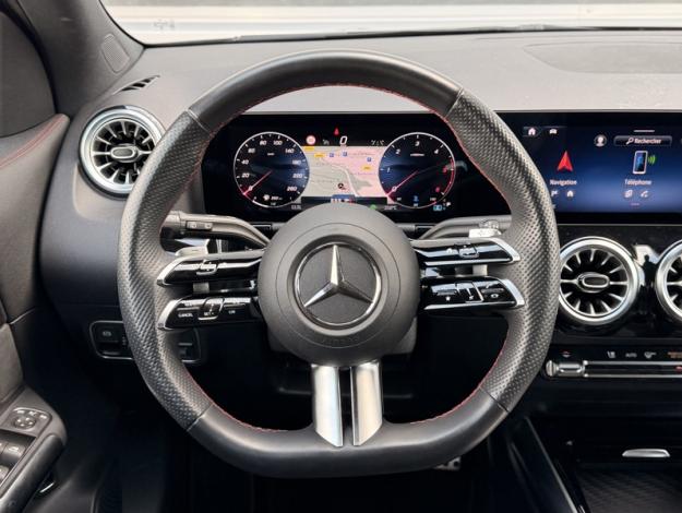 MERCEDES-BENZ GLA 200 d AMG Line  