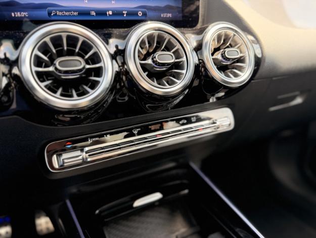 MERCEDES-BENZ GLA 220 d 4MATIC AMG Line  