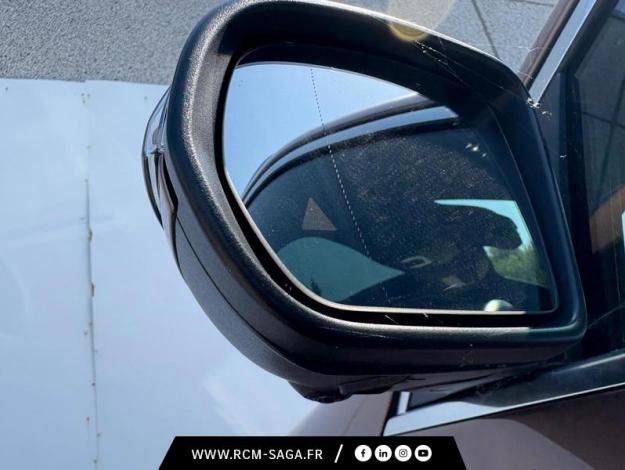 MERCEDES-BENZ GLA 200 AMG Line  