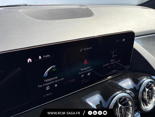 MERCEDES-BENZ GLA 200 AMG Line  