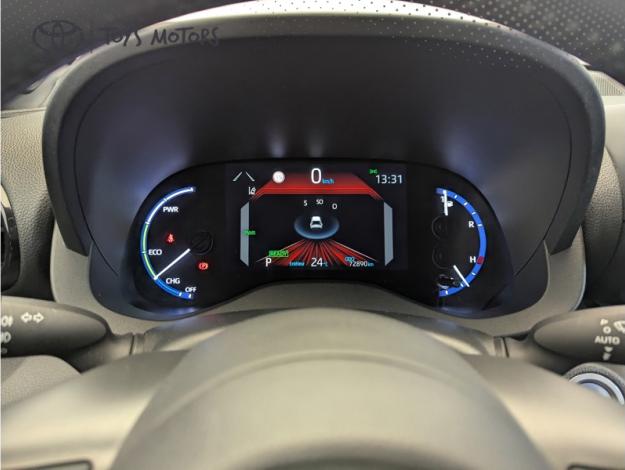 TOYOTA Yaris Cross 1.5 HYBRID 116H TRAIL AWD PANO TECH  