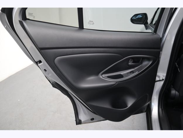 TOYOTA Yaris Cross Hybrid 2WD Design   