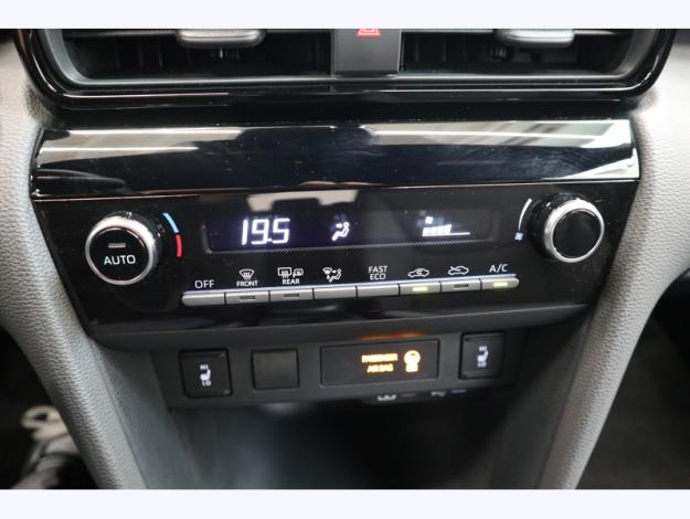 TOYOTA Yaris Cross Hybrid 2WD Design   
