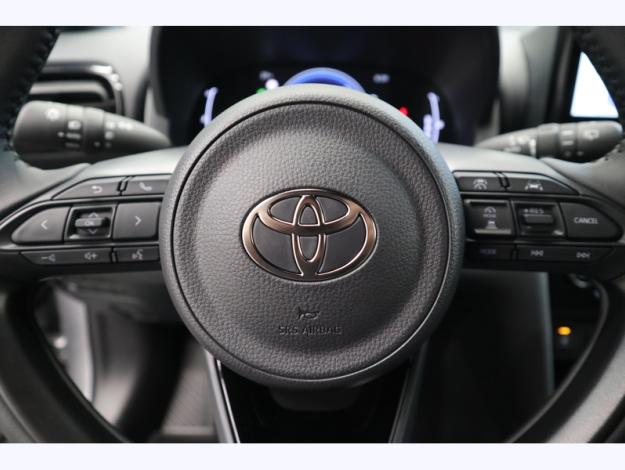 TOYOTA Yaris Cross Hybrid 2WD Design   