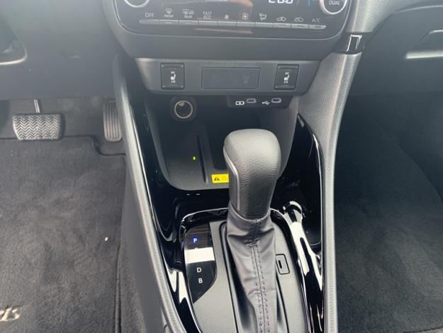 TOYOTA Yaris Hybride 130h Collection  
