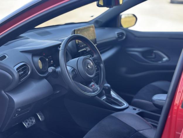 TOYOTA Yaris Hybride 116h GR SPORT  