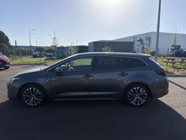 TOYOTA Corolla Touring Sports Hybride 2.0L Design  