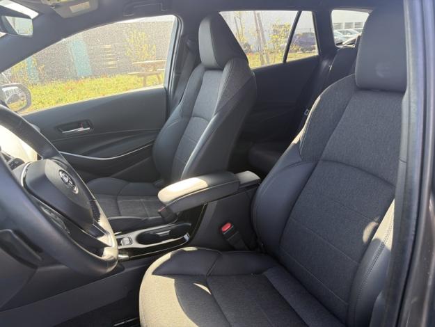 TOYOTA Corolla Touring Sports Hybride 2.0L Design  