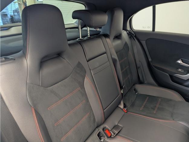 MERCEDES-BENZ Classe A 180 d AMG Line  