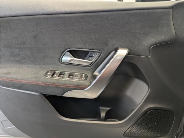 MERCEDES-BENZ Classe A 180 d AMG Line  