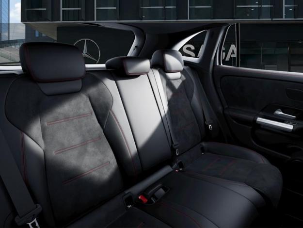 MERCEDES-BENZ GLA 250 e Hybrid EQ AMG Line  GLA 250 e Hybrid EQ AMG Line