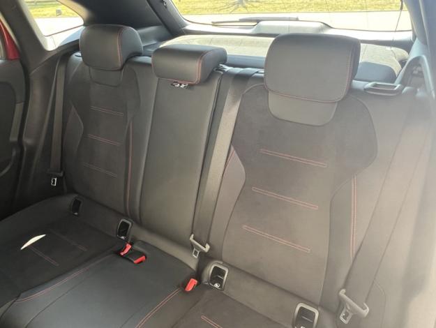 MERCEDES-BENZ GLA 200 d AMG Line  