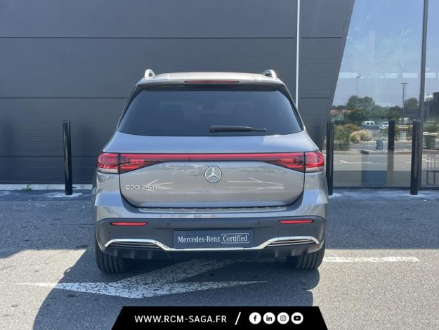 MERCEDES-BENZ EQB 250 AMG Line  