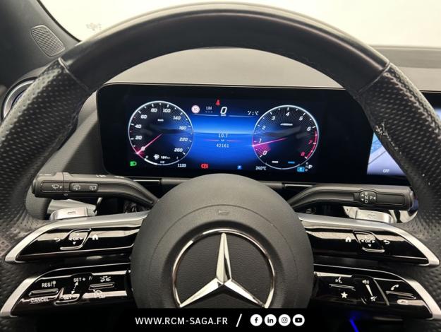 MERCEDES-BENZ GLA 200 AMG Line  