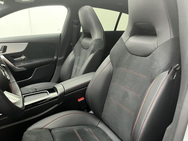 MERCEDES-BENZ CLA Shooting Brake CLA 200 Shooting Brake AMG Line  