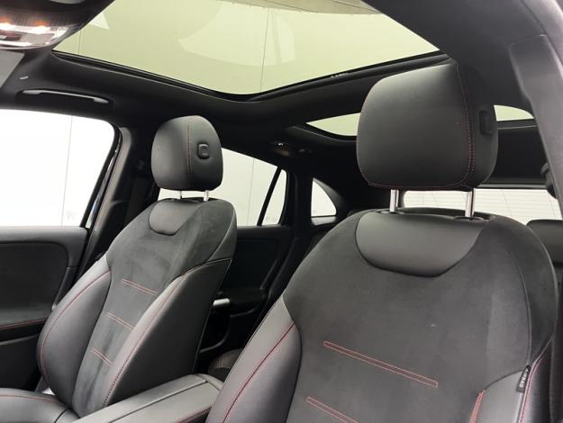 MERCEDES-BENZ EQA 250+ AMG Line  