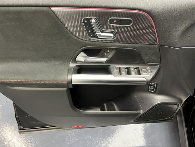 MERCEDES-BENZ EQA 250+ AMG Line  