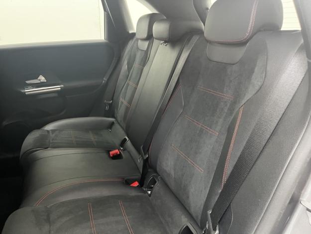 MERCEDES-BENZ Classe B 180 AMG Line Edition  