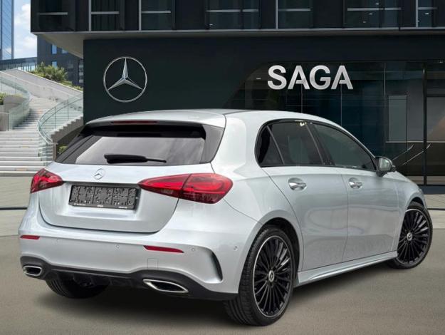 MERCEDES-BENZ A 180 d AMG Pack Night Toit Pano  