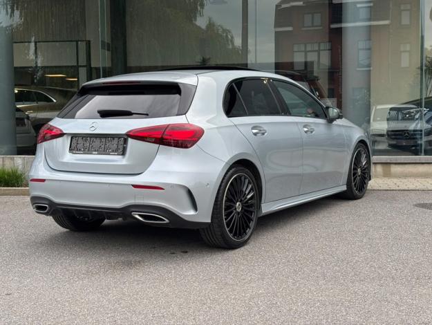 MERCEDES-BENZ A 180 d AMG Pack Night Toit Pano  