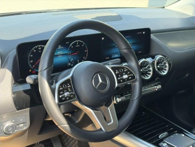MERCEDES-BENZ B-Klasse B 180 d