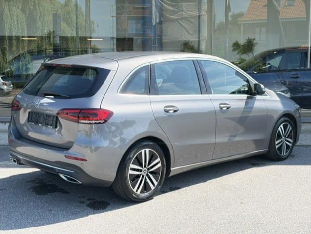 MERCEDES-BENZ B-Klasse B 180 d