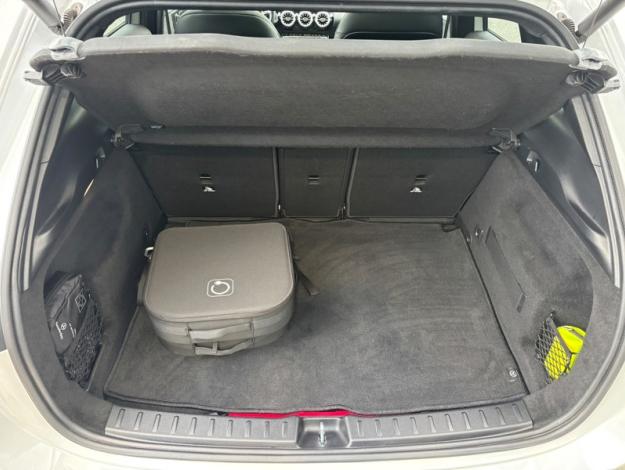 MERCEDES-BENZ GLA-Klasse GLA 250 e Off-Roader
