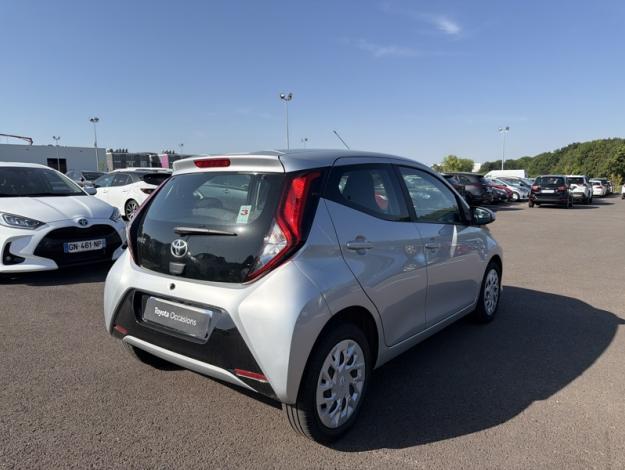 TOYOTA Aygo 1.0 VVT-i x-play  