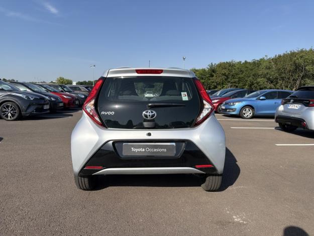 TOYOTA Aygo 1.0 VVT-i x-play  
