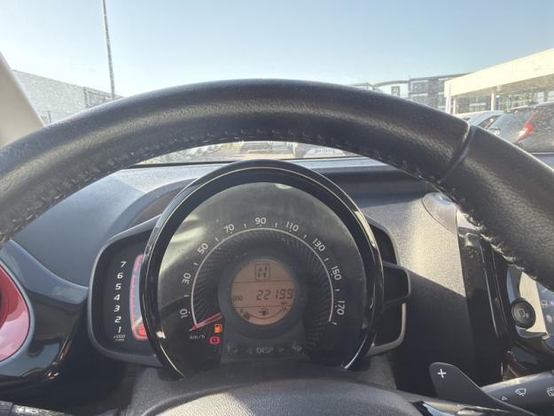 TOYOTA Aygo 1.0 VVT-i x-clusiv zen  