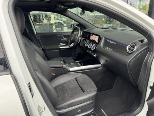 MERCEDES-BENZ GLA 200 d AMG Line  