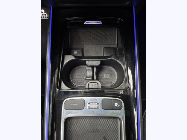 MERCEDES-BENZ GLA 200 d AMG Line  