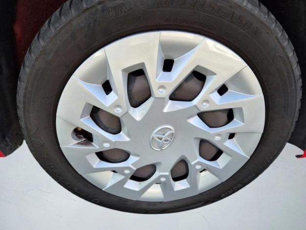 TOYOTA Aygo 1.0 VVT-i x-play  