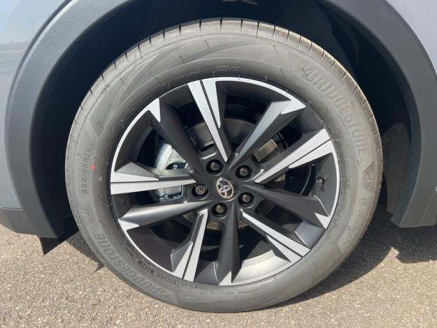 TOYOTA C-HR C HR HYBRIDE 1.8L 140 DESIGN MY26  C HR HYBRIDE 1.8L 140 DESIGN MY26
