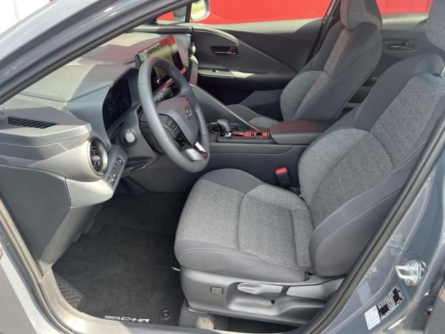 TOYOTA C-HR C HR HYBRIDE 1.8L 140 DESIGN MY26  C HR HYBRIDE 1.8L 140 DESIGN MY26
