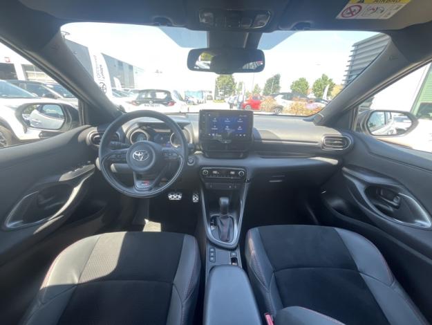 TOYOTA Yaris 116h GR SPORT  