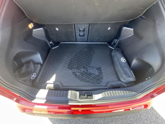 TOYOTA Yaris Cross 116h Design cargo   