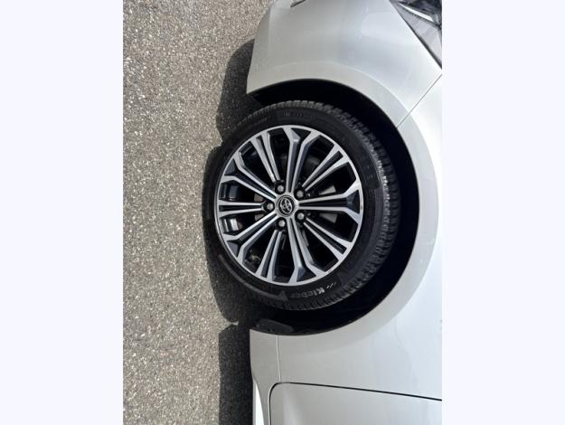TOYOTA Corolla 184h Design  
