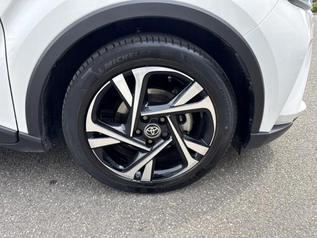 TOYOTA C-HR 122h design  