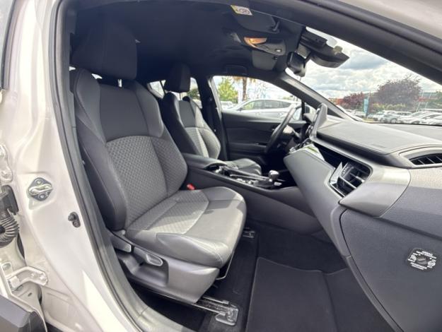 TOYOTA C-HR 122h design  