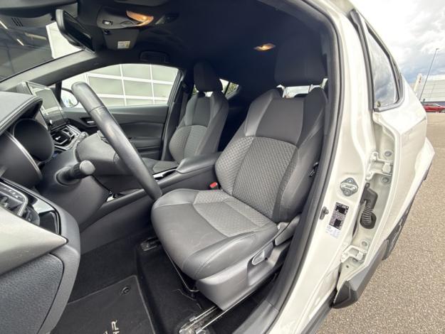 TOYOTA C-HR 122h design  