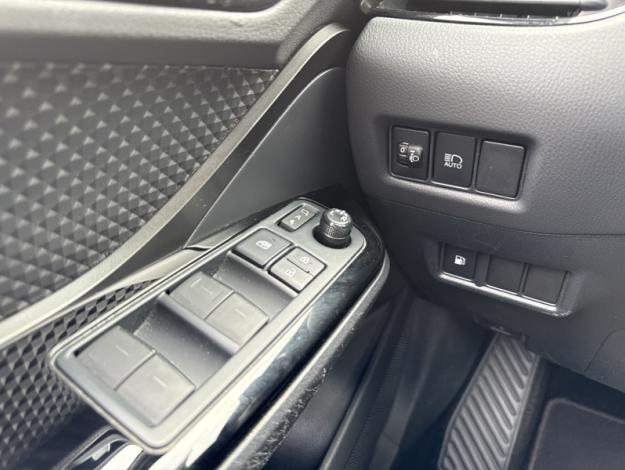 TOYOTA C-HR 122h design  