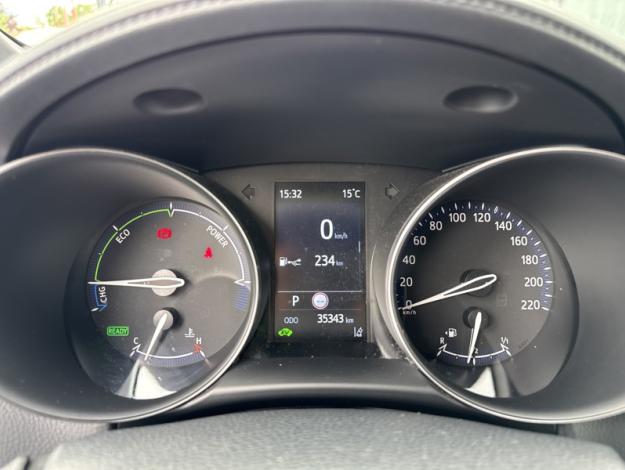 TOYOTA C-HR 122h design  