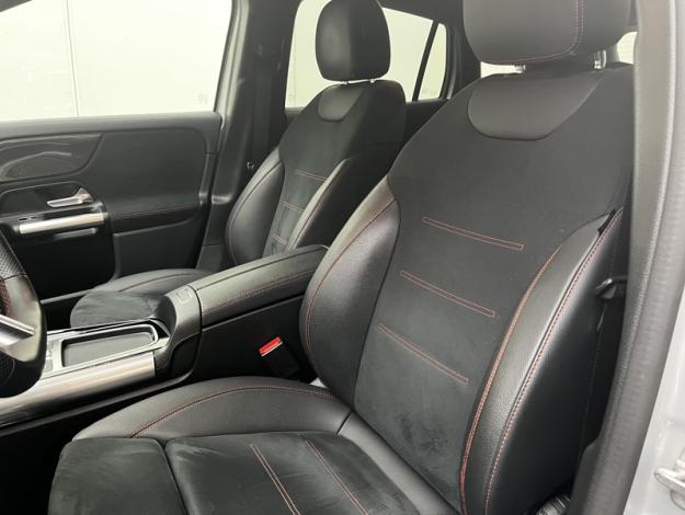 MERCEDES-BENZ GLA 200 d AMG Line  