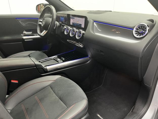 MERCEDES-BENZ GLA 200 d AMG Line  