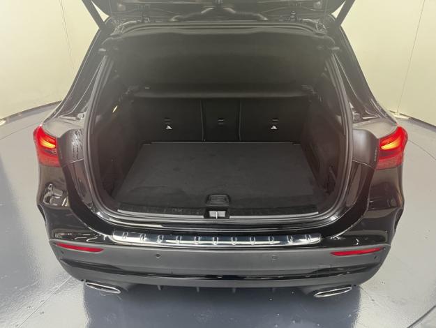 MERCEDES-BENZ GLA 200 d AMG Line  