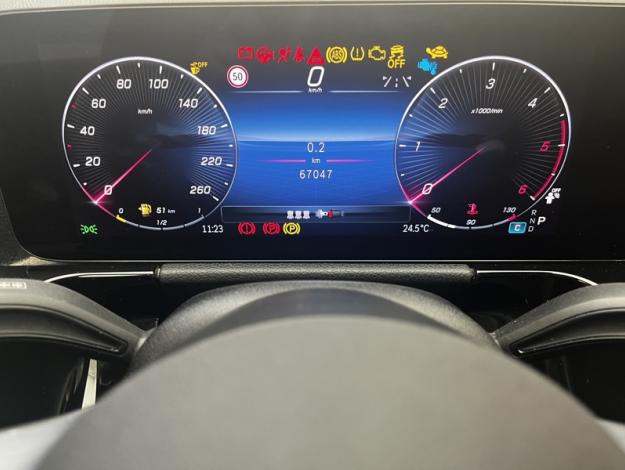 MERCEDES-BENZ GLA 200 d AMG Line  