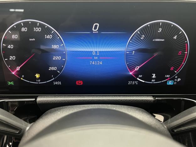 MERCEDES-BENZ GLA 200 d AMG Line  