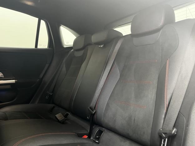 MERCEDES-BENZ GLA 200 d AMG Line  